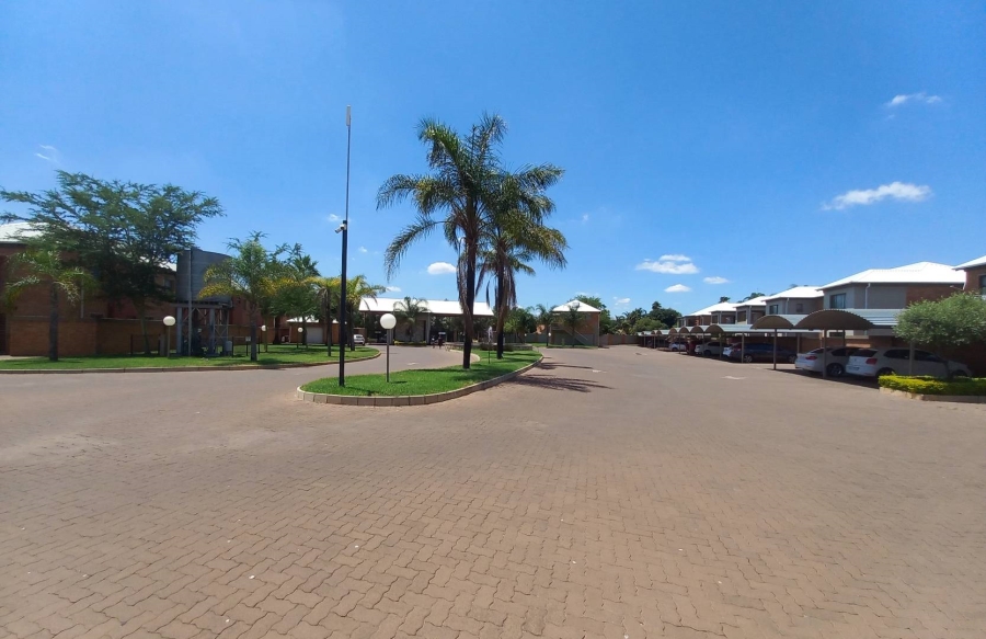 2 Bedroom Property for Sale in Andeon Gauteng