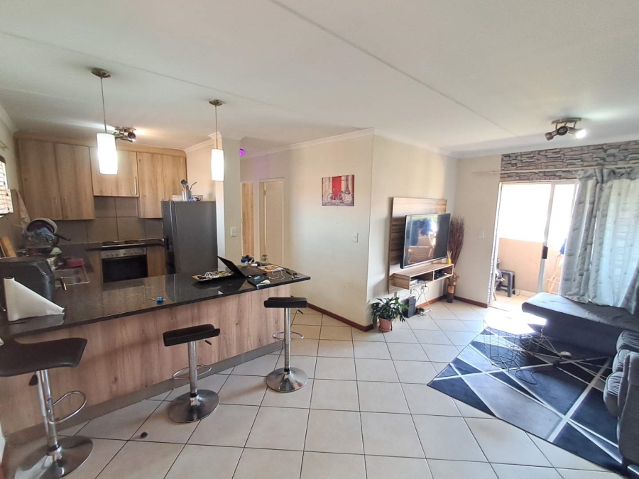 2 Bedroom Property for Sale in Monavoni Gauteng