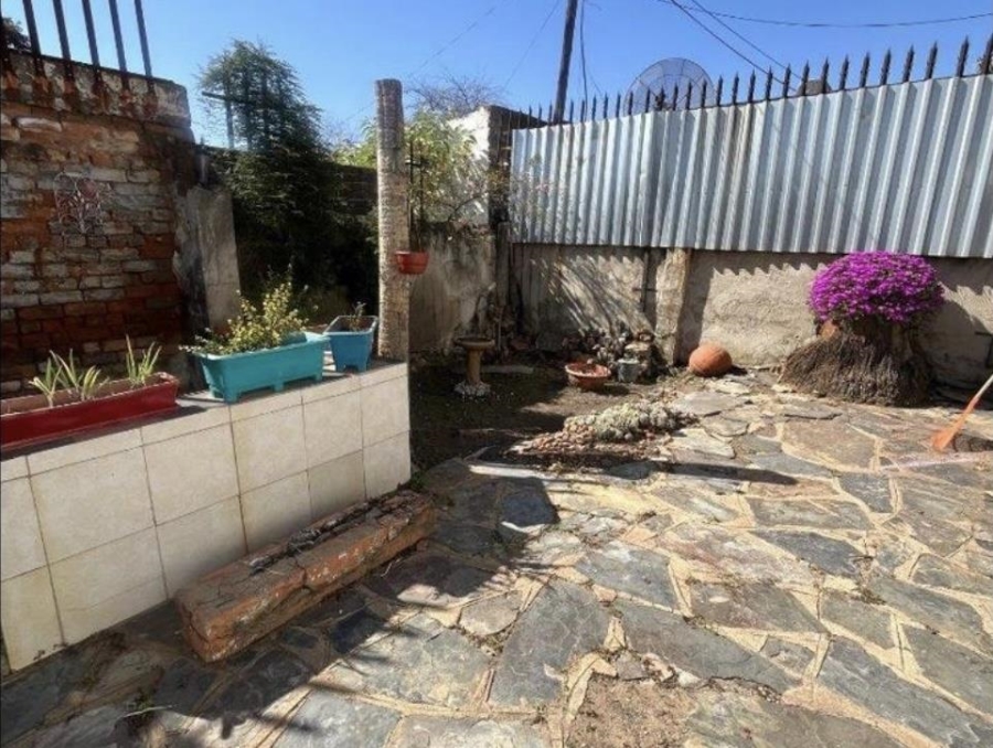 6 Bedroom Property for Sale in Bezuidenhout Valley Gauteng