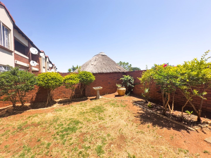 2 Bedroom Property for Sale in Mooikloof Ridge Gauteng