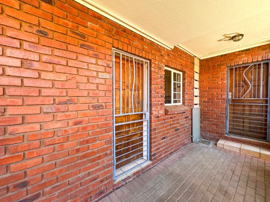 2 Bedroom Property for Sale in Mooikloof Ridge Gauteng