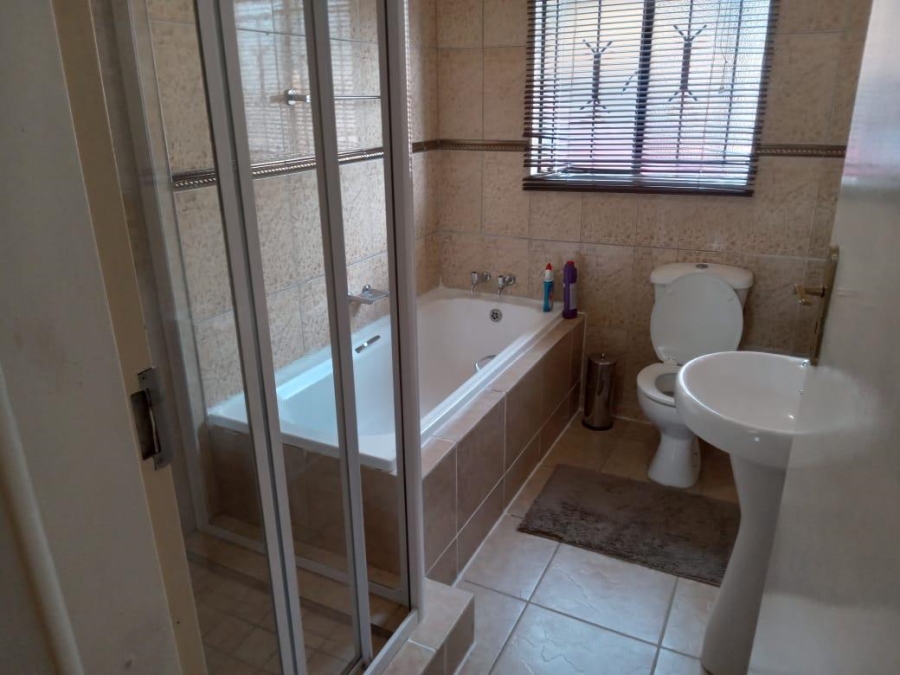 3 Bedroom Property for Sale in Cosmo City Gauteng