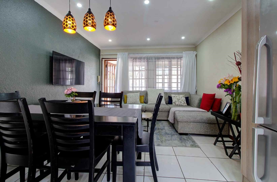 2 Bedroom Property for Sale in Weltevreden Park Gauteng