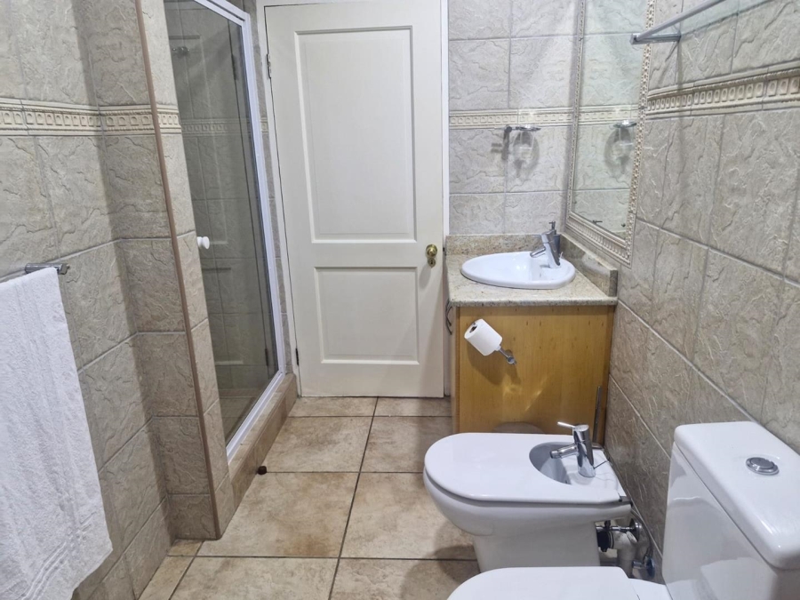 To Let 2 Bedroom Property for Rent in Sandown Gauteng