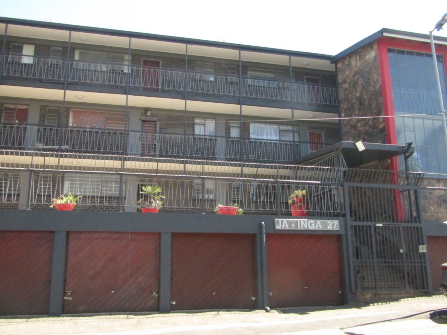 To Let 2 Bedroom Property for Rent in Sandringham Gauteng