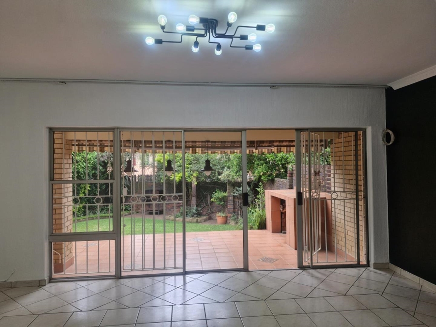 To Let 3 Bedroom Property for Rent in Morningside Gauteng