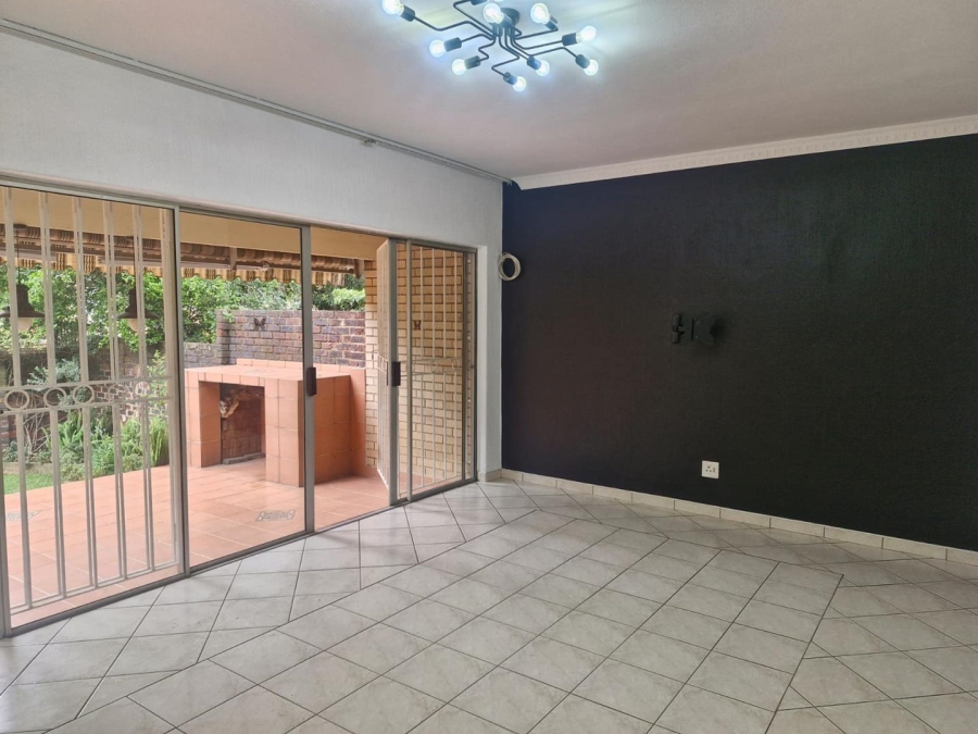 To Let 3 Bedroom Property for Rent in Morningside Gauteng