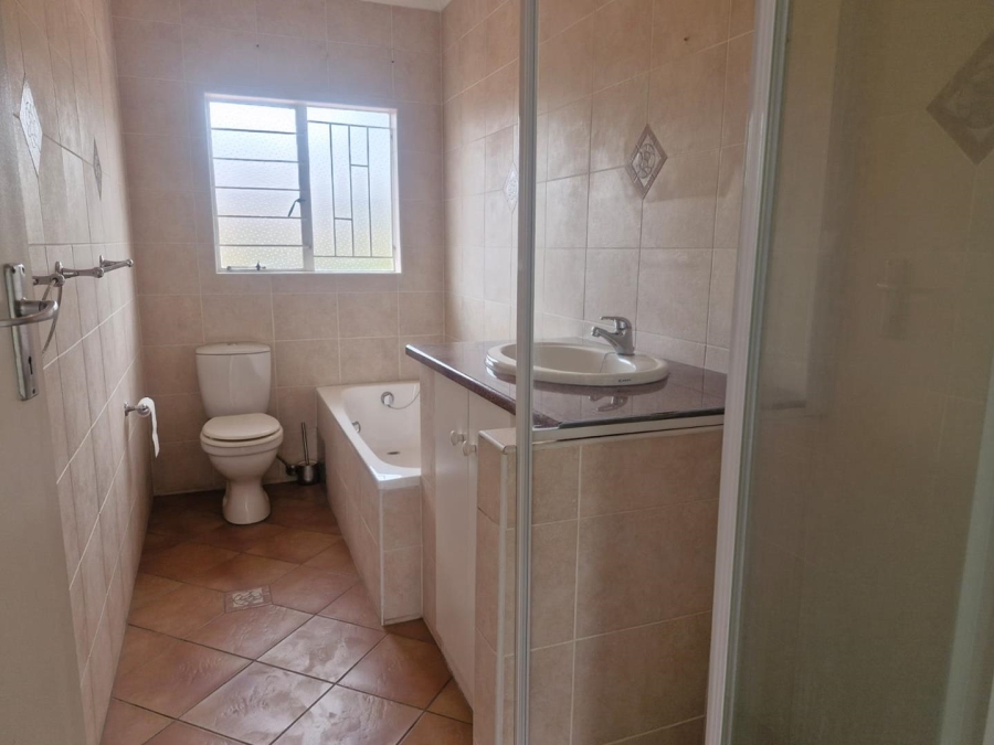 To Let 3 Bedroom Property for Rent in Morningside Gauteng