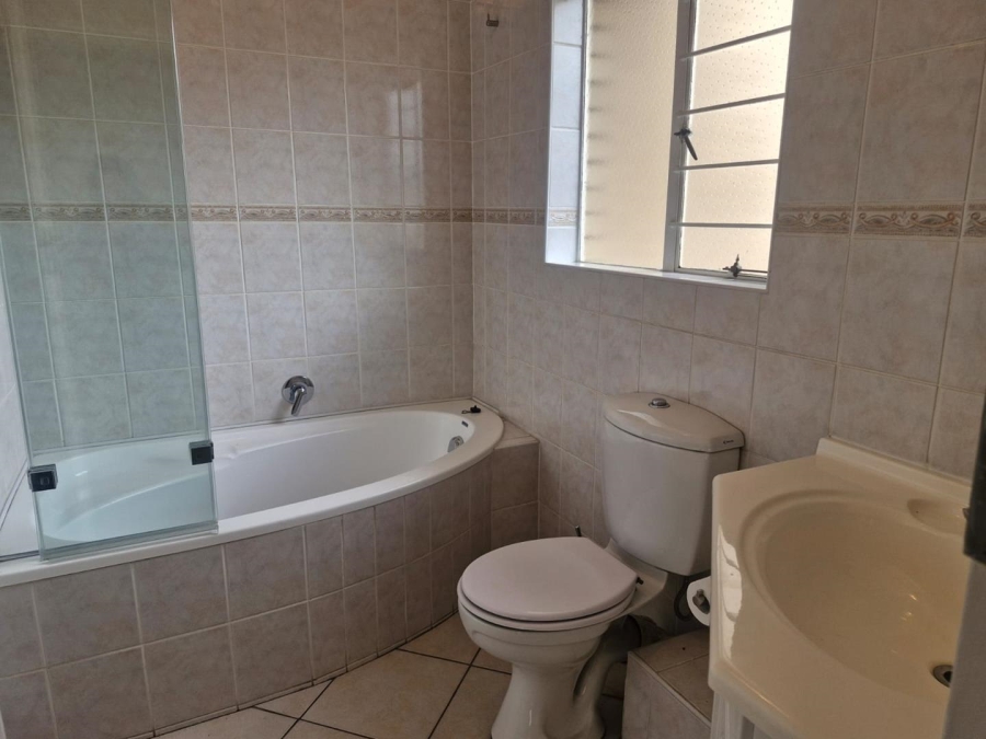 To Let 3 Bedroom Property for Rent in Morningside Gauteng