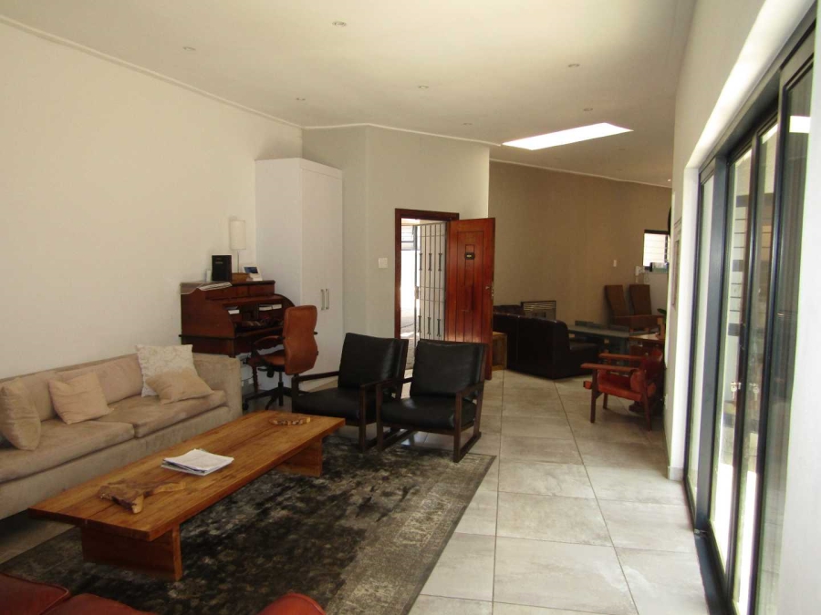 5 Bedroom Property for Sale in Glenhazel Gauteng