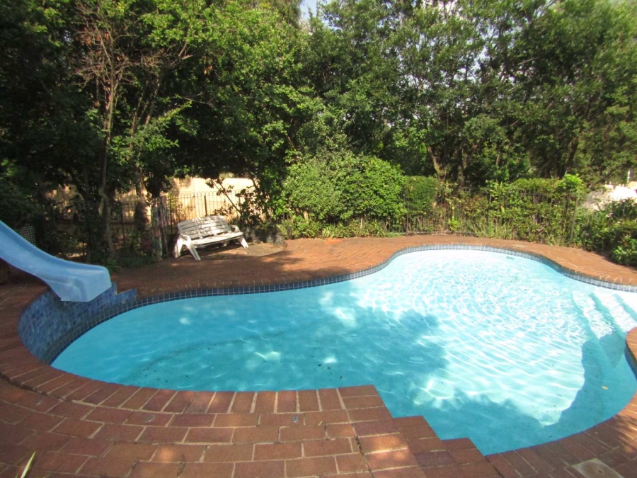 5 Bedroom Property for Sale in Glenhazel Gauteng