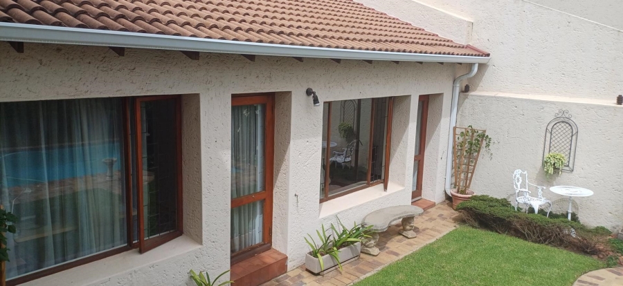 To Let 3 Bedroom Property for Rent in Bryanston Gauteng