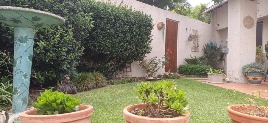 To Let 3 Bedroom Property for Rent in Bryanston Gauteng