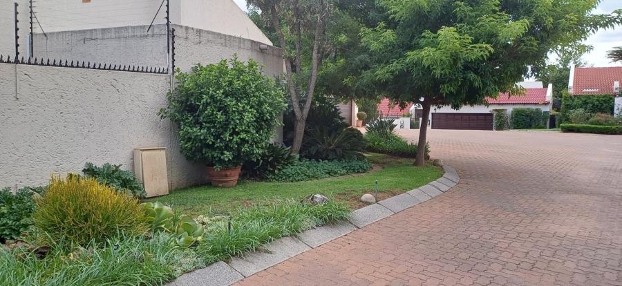 To Let 3 Bedroom Property for Rent in Bryanston Gauteng