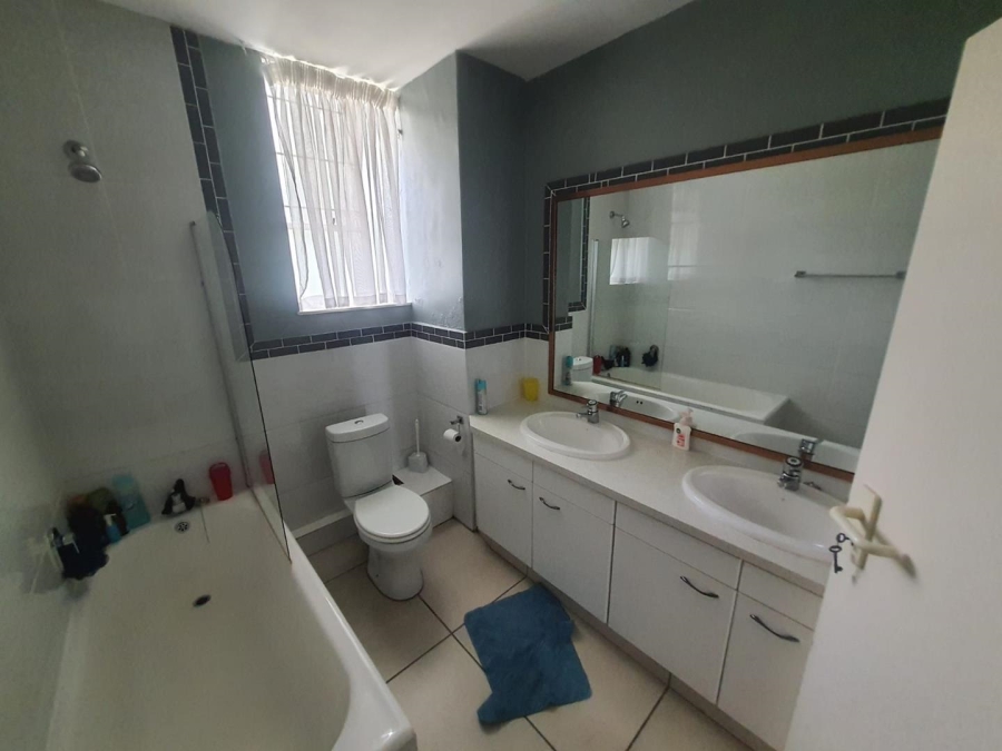 To Let 2 Bedroom Property for Rent in Sandton Central Gauteng