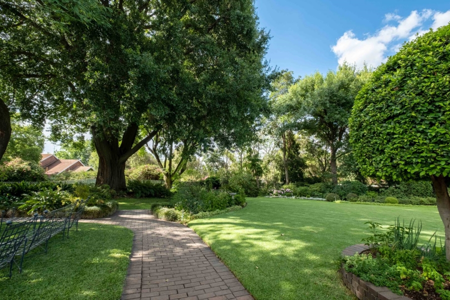 8 Bedroom Property for Sale in Bryanston Gauteng