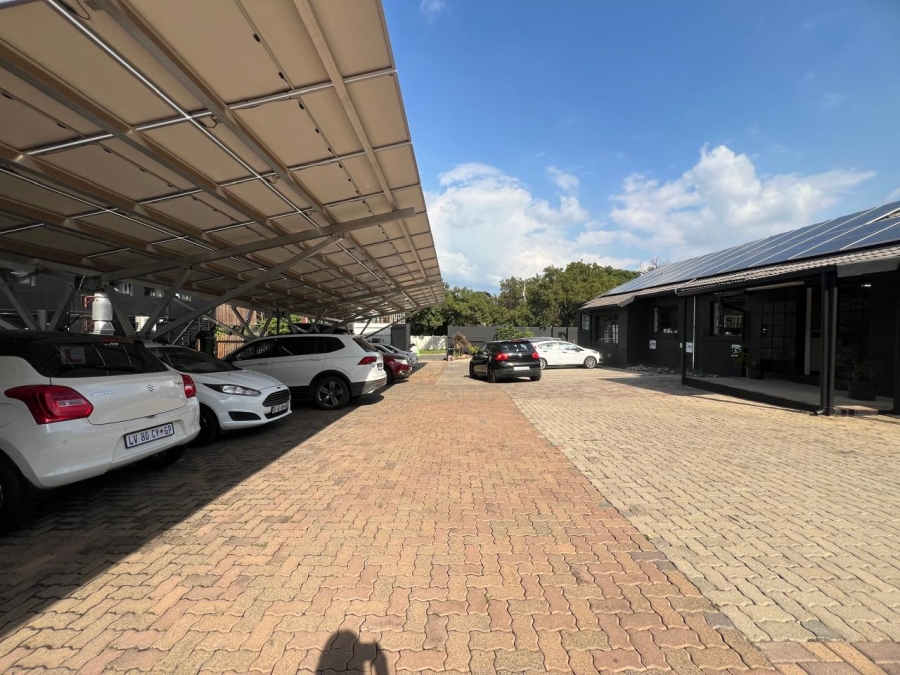 To Let commercial Property for Rent in Blairgowrie Gauteng