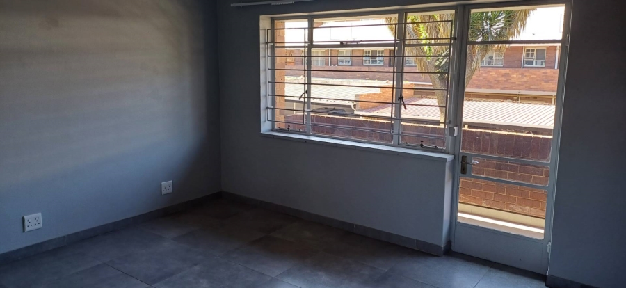 To Let 2 Bedroom Property for Rent in Linden Gauteng