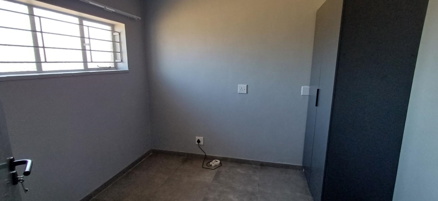 To Let 2 Bedroom Property for Rent in Linden Gauteng