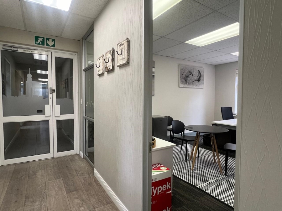 To Let commercial Property for Rent in Hyde Park Gauteng