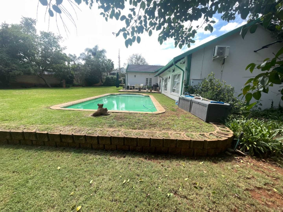 4 Bedroom Property for Sale in Bedfordview Gauteng