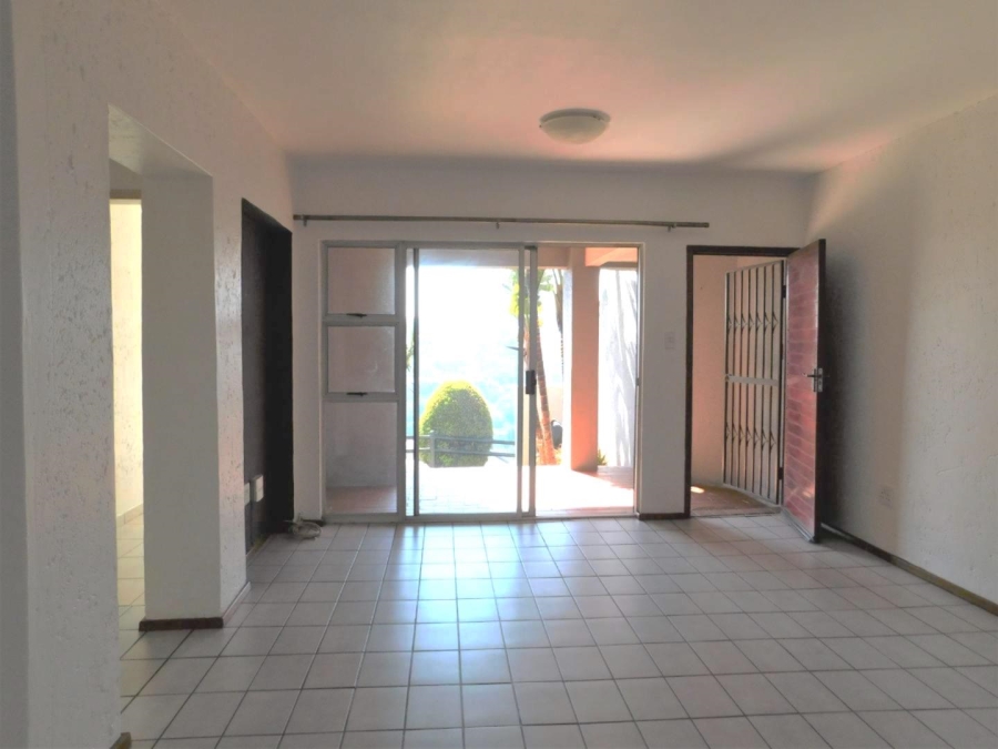 To Let 2 Bedroom Property for Rent in Glenvista Gauteng