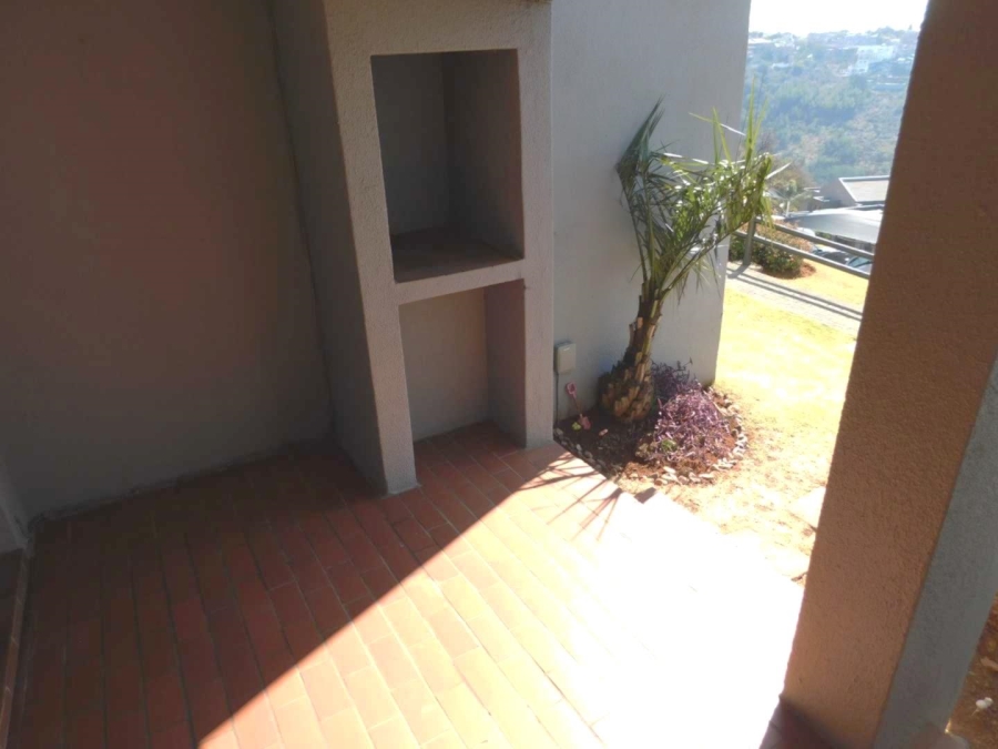 To Let 2 Bedroom Property for Rent in Glenvista Gauteng