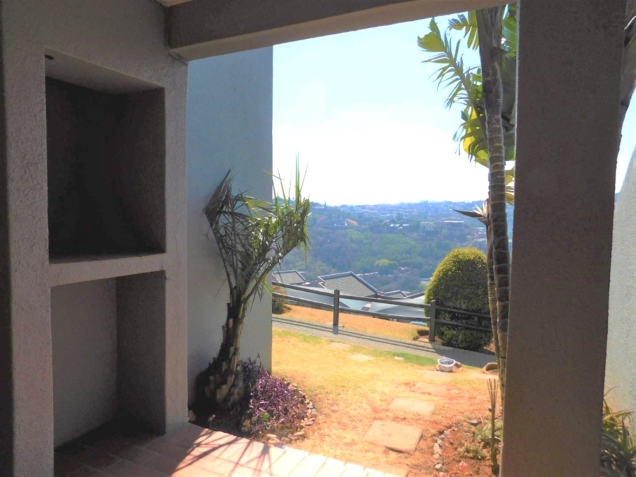 To Let 2 Bedroom Property for Rent in Glenvista Gauteng