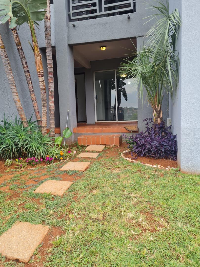 To Let 2 Bedroom Property for Rent in Glenvista Gauteng