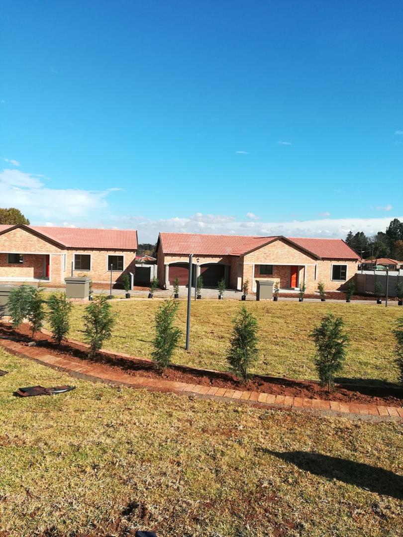 To Let 3 Bedroom Property for Rent in Kookrus Gauteng