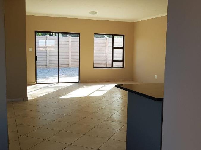 To Let 3 Bedroom Property for Rent in Kookrus Gauteng