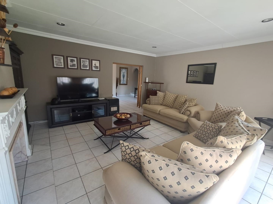 3 Bedroom Property for Sale in Brackenhurst Gauteng