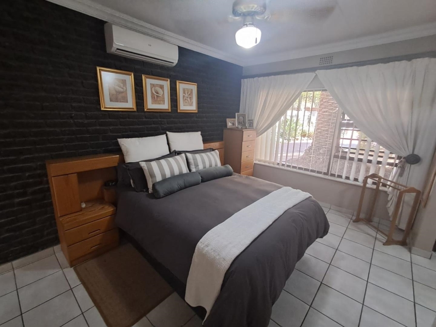 3 Bedroom Property for Sale in Brackenhurst Gauteng