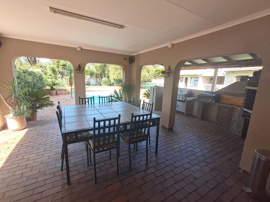 3 Bedroom Property for Sale in Brackenhurst Gauteng