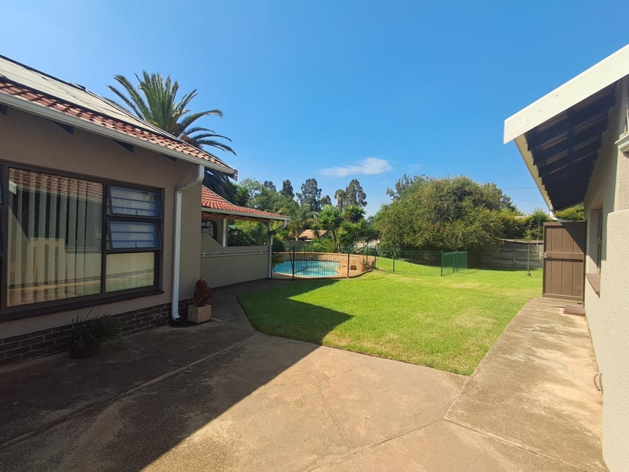 3 Bedroom Property for Sale in Brackenhurst Gauteng