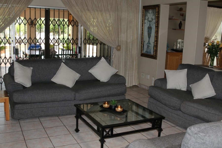 3 Bedroom Property for Sale in Brackenhurst Gauteng
