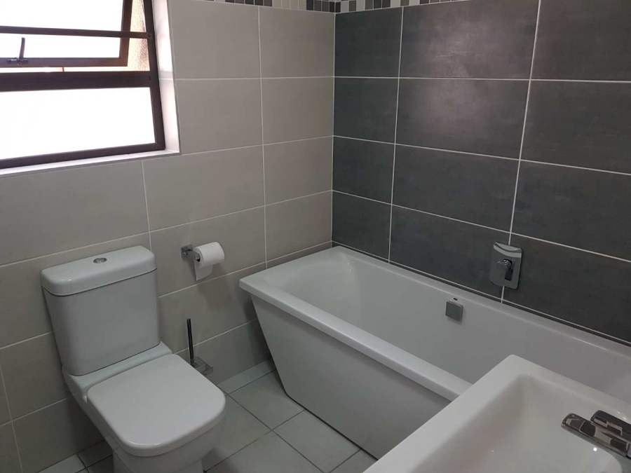 3 Bedroom Property for Sale in Brackenhurst Gauteng