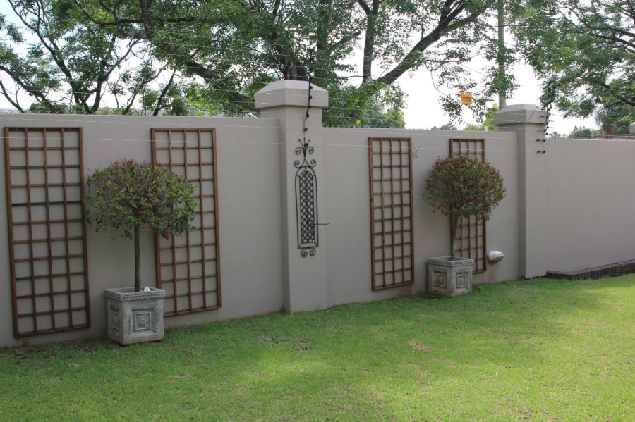 3 Bedroom Property for Sale in Brackenhurst Gauteng