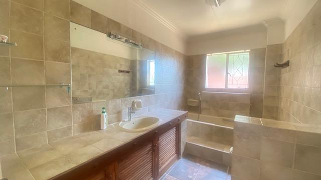 4 Bedroom Property for Sale in Garsfontein Gauteng