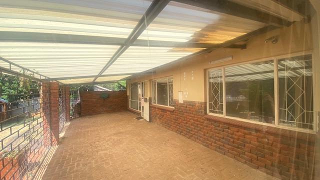 4 Bedroom Property for Sale in Garsfontein Gauteng