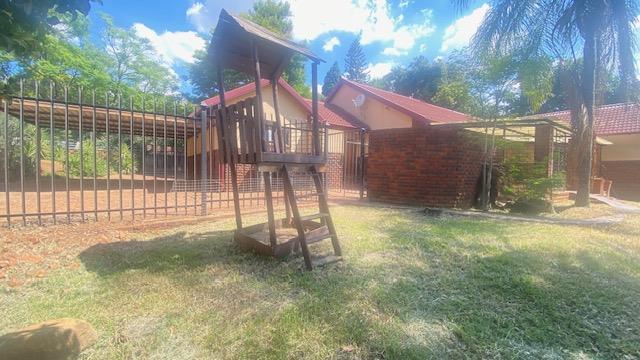 4 Bedroom Property for Sale in Garsfontein Gauteng