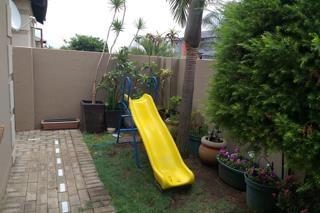 2 Bedroom Property for Sale in The Reeds Gauteng