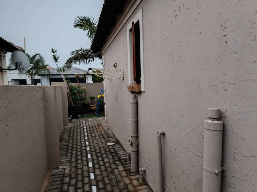 2 Bedroom Property for Sale in The Reeds Gauteng