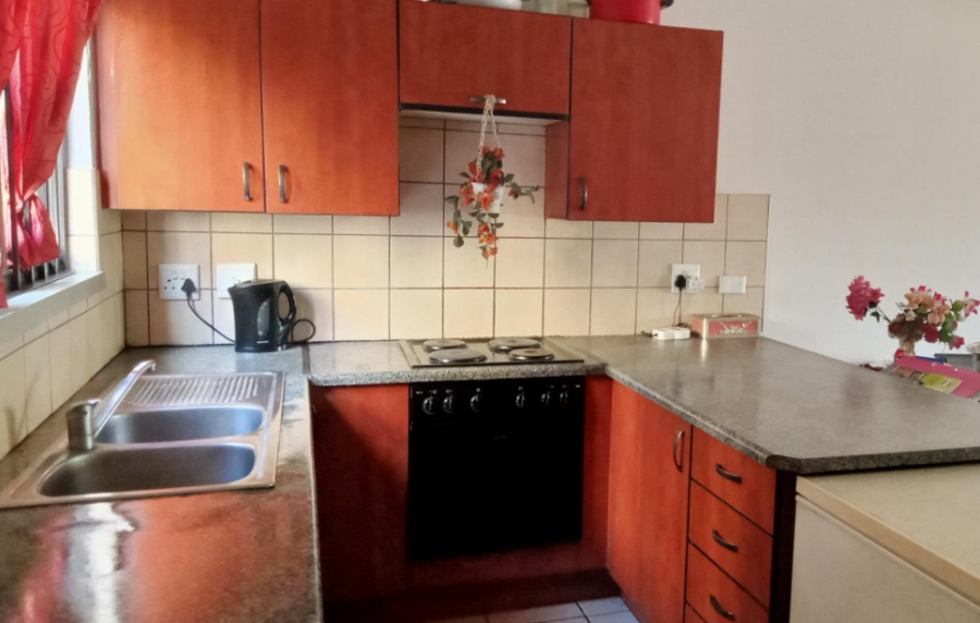 2 Bedroom Property for Sale in Erand Gardens Gauteng