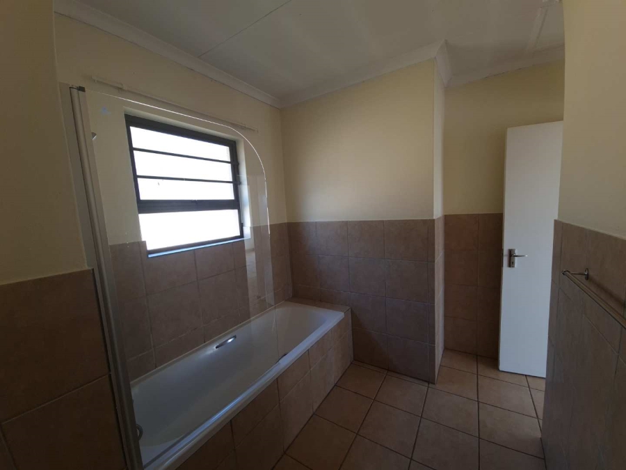 2 Bedroom Property for Sale in Noordhang Gauteng