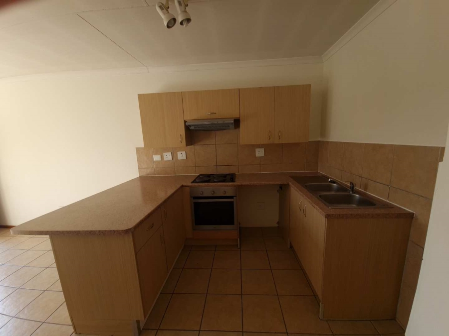 2 Bedroom Property for Sale in Noordhang Gauteng