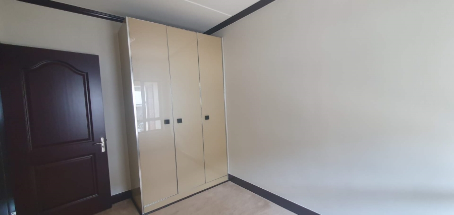 To Let 2 Bedroom Property for Rent in Maroeladal Gauteng