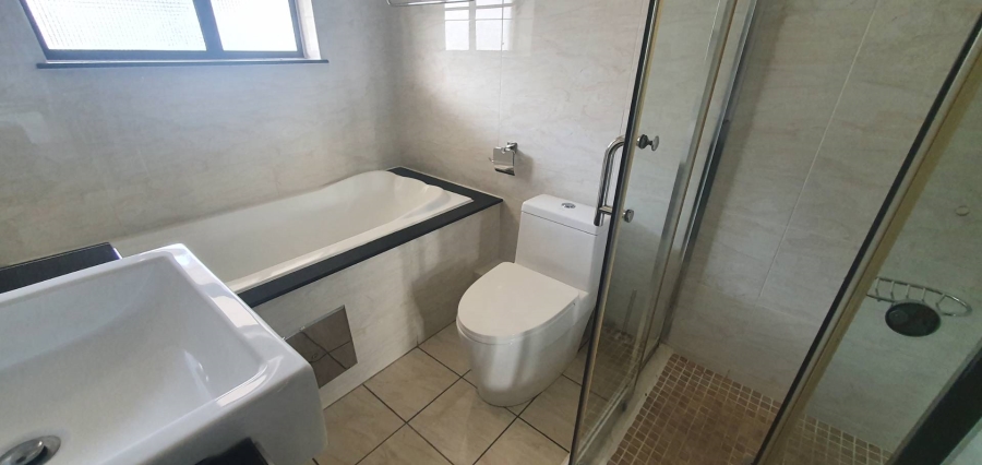 To Let 2 Bedroom Property for Rent in Maroeladal Gauteng