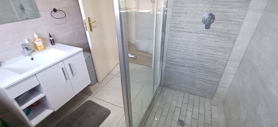 2 Bedroom Property for Sale in Northgate Gauteng