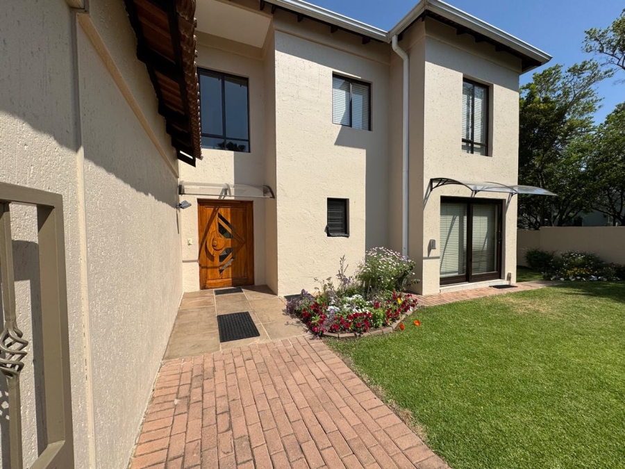 5 Bedroom Property for Sale in Dainfern Gauteng